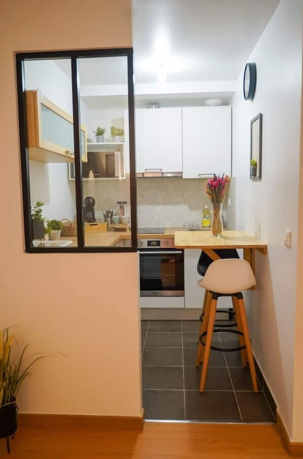 Private kitchen - Studio Très Cosy Tout Confort (Pantin)