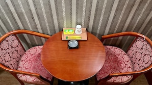 In-room dining - Motel Grace (Seoul)