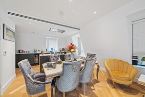Dining - Marble Arch Penthouse 73, Best Location! (Greater London)