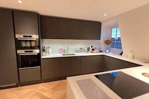 Fridge, microwave, oven, stovetop - Marble Arch Penthouse 74, Best Location! (Greater London)