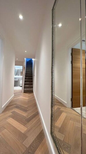 Interior - 74 Wow Marble Arch Maysa (Greater London)