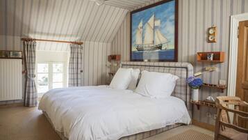 3 chambres, coffres-forts dans les chambres, bureau