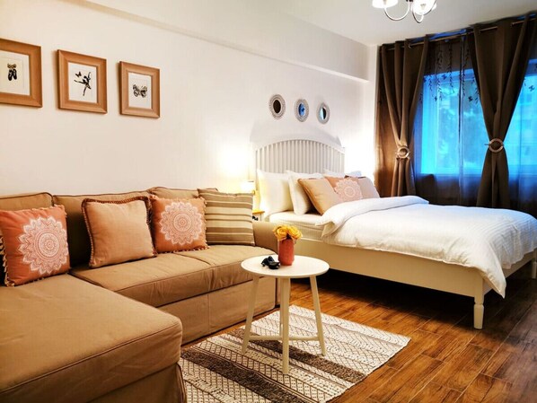 1 chambre, bureau, fer et planche à repasser, Wi-Fi