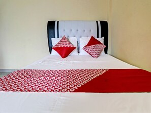 Standard Double Room - OYO 90945 Arizon Kost (Jambi)