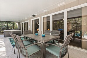 Outdoor dining