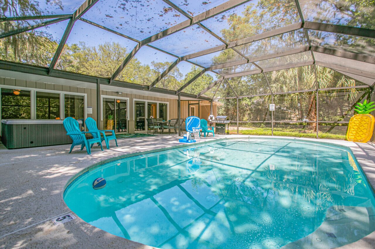 Pineapple Paradise~Pool+Hot Tub+Billiards+Grill!