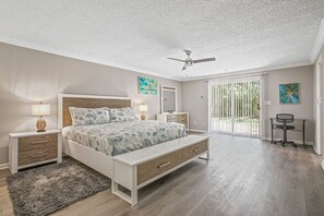 3 Schlafzimmer, Schreibtisch, Bügeleisen/Bügelbrett, kostenloses WLAN