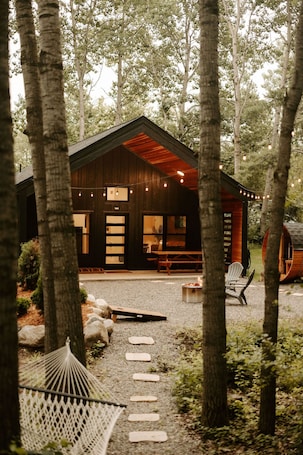 Terrace/patio. Ultimate Cabin Retreat, Sauna, Firepit, Fireplace