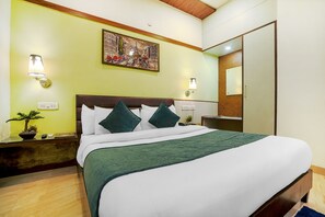 Deluxe Room | Soundproofing, free WiFi - Hotel Seven - Centre of City Chandigarh (Chandigarh)