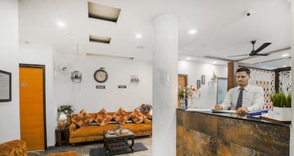Hotel Seven