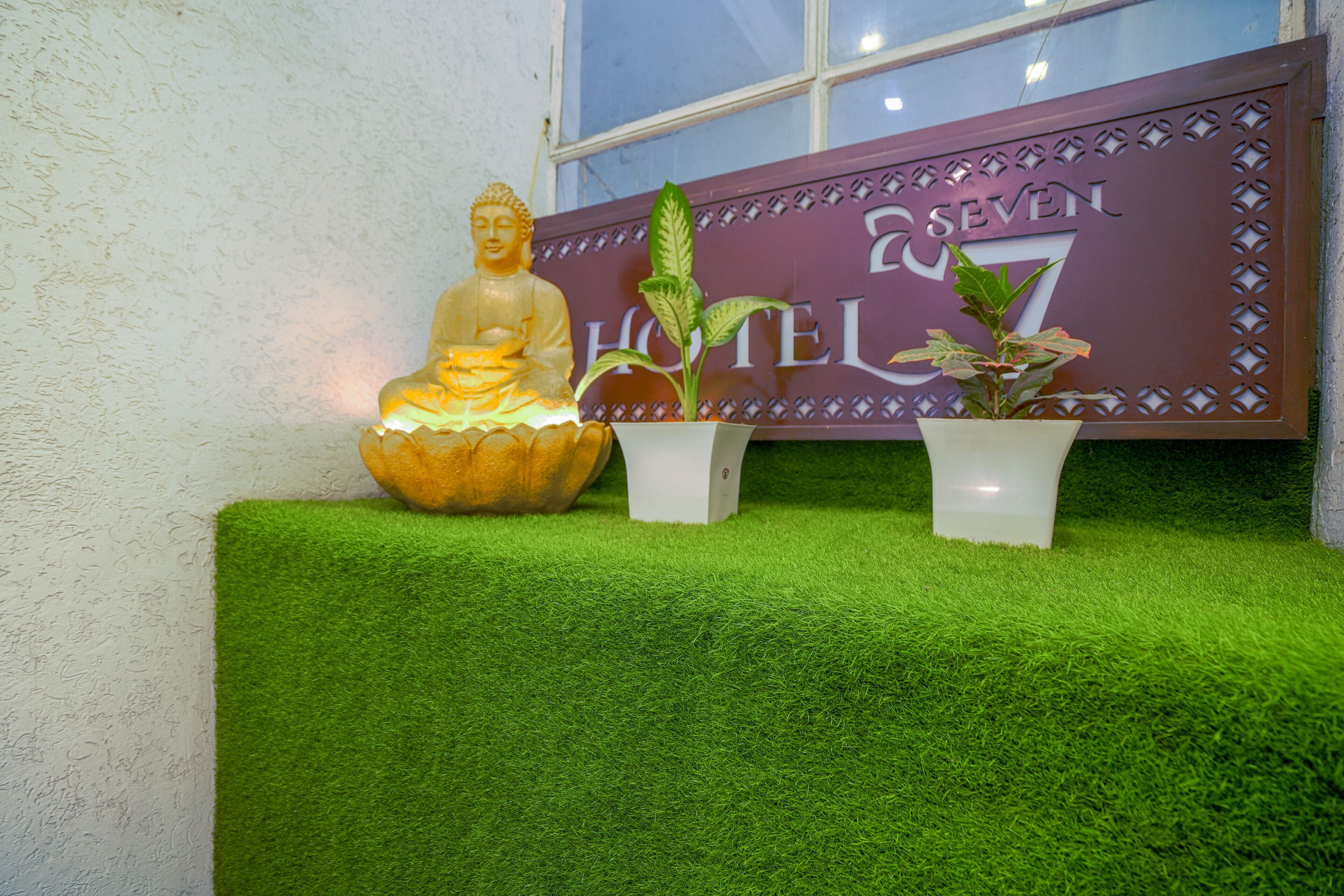 Mặt tiền nơi lưu trú