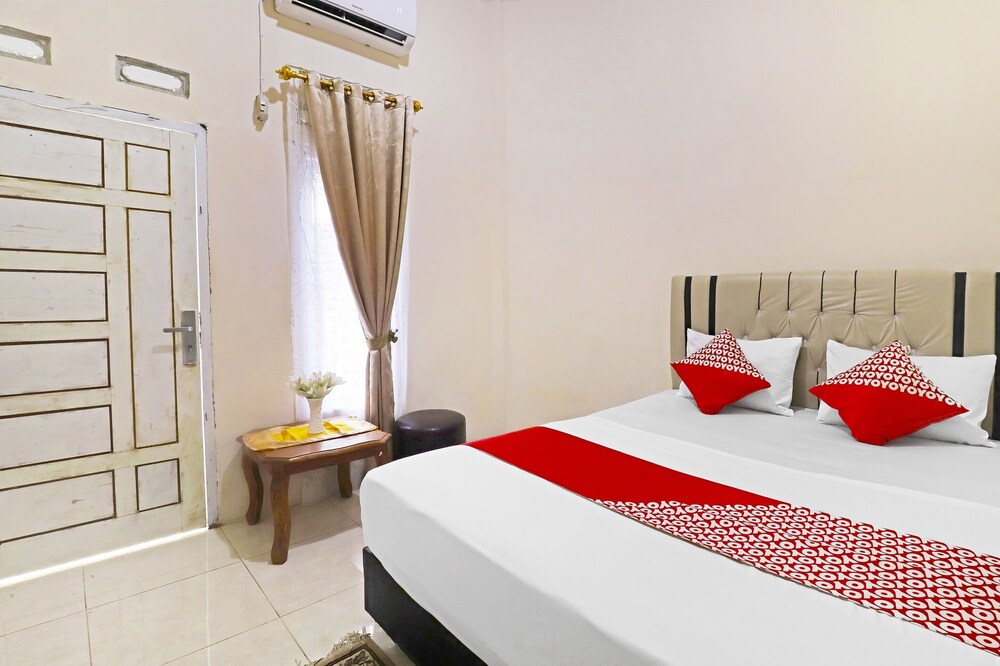 OYO 91129 D'ta Kost Syariah