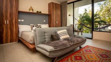 1 bedroom, desk, iron/ironing board, free WiFi