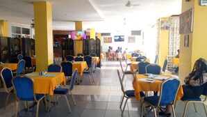 In-room dining - DOUBLE FIVE HOTEL (Kampala)
