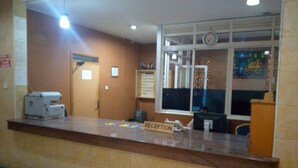 Reception - DOUBLE FIVE HOTEL (Kampala)