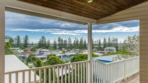Property grounds - SunDayz Beautiful spacious pet friendly home next to the ocean. (Yamba)