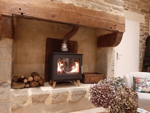 Interior - In a private estate, charming cottage near the beaches, refurbished in 2023 (Concarneau)