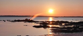 In a private estate, charming cottage near the beaches, refurbished in 2023