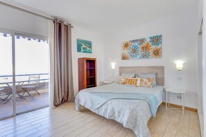 Iron/ironing board, free WiFi, bed sheets - PARAISO DEL SUR 1A103 (Playa Paraiso)