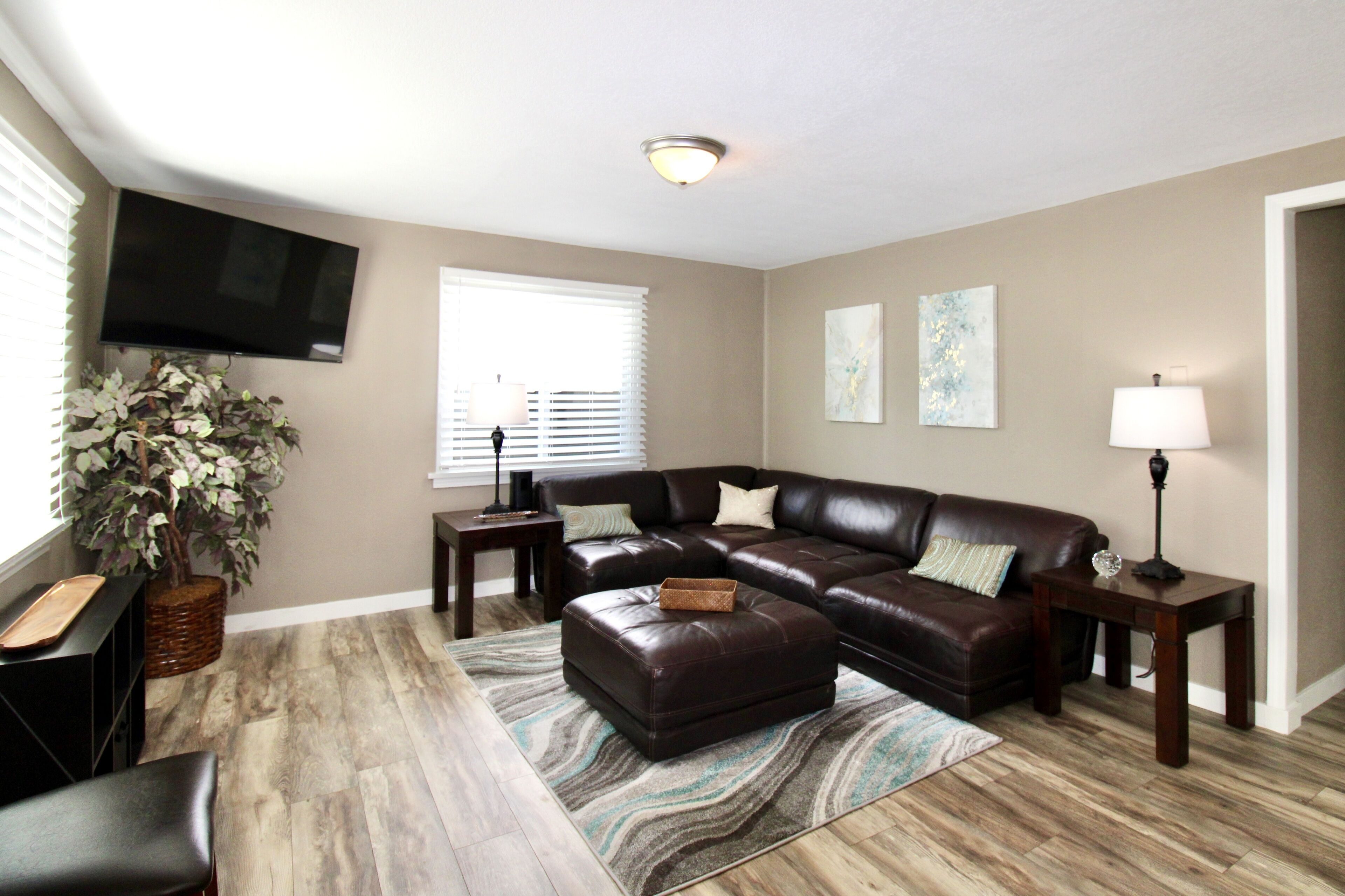 Central 1BR Suite In DT Tigard