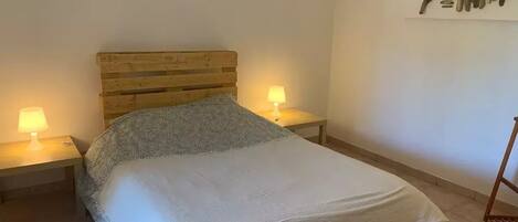 2 soverom, wi-fi og sengetøy