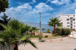 Triple Room with Sea View | Balcony - Franklin Rooms (Sarand ë)