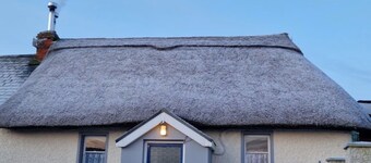 Authentic thatched cottage in the heart of Irelands ancient East.