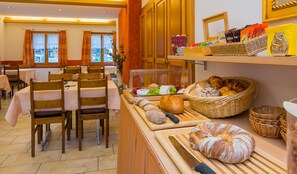 Petit déjeuner buffet compris tous les jours