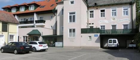 Fachada del alojamiento