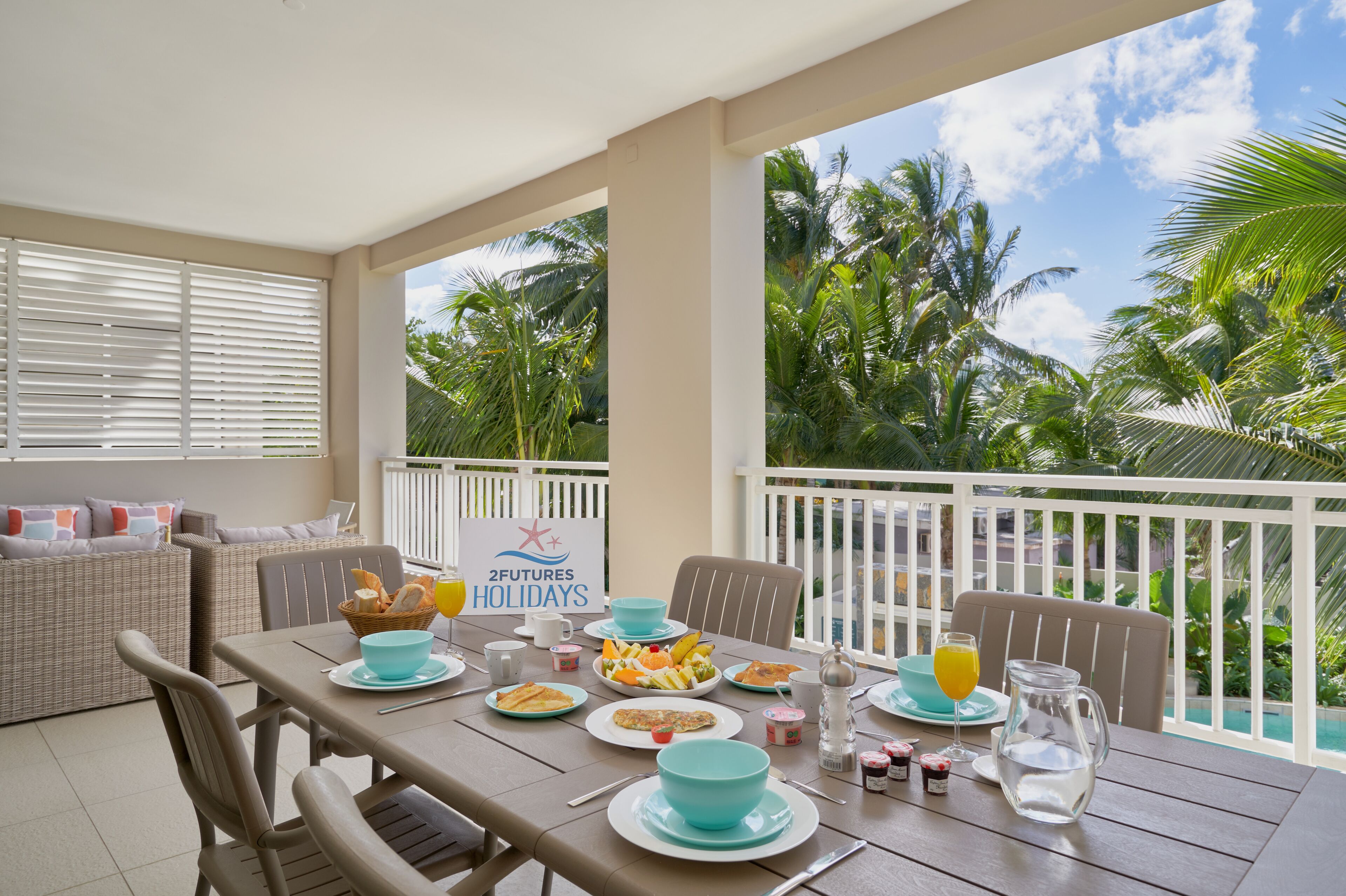 Desayuno continental (EUR 21 por persona) 