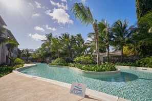 Outdoor pool -  Ki Residences with LOV (Grand-Baie)