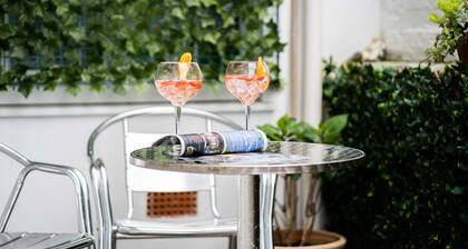 Little Waves - Sleeps 2 - Outside Space