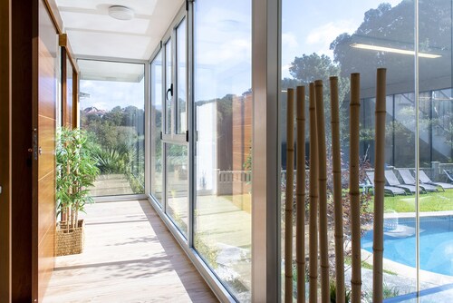 Casa en Saians, con Piscina y Jardín Privados, Cerca de la Playa