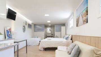 3 slaapkamers, reisbedje, gratis wifi, beddengoed