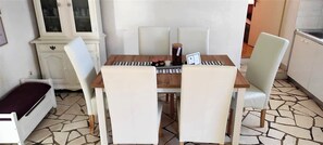 Dining - Charming apartment  in centar od Supetar (Supetar)