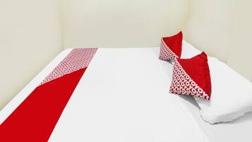Standard Double Room | Desk, laptop workspace, free WiFi, bed sheets