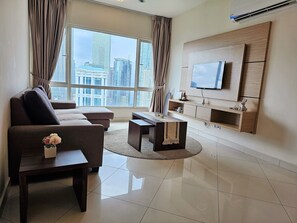 家庭公寓 | 客廳 | 平面電視