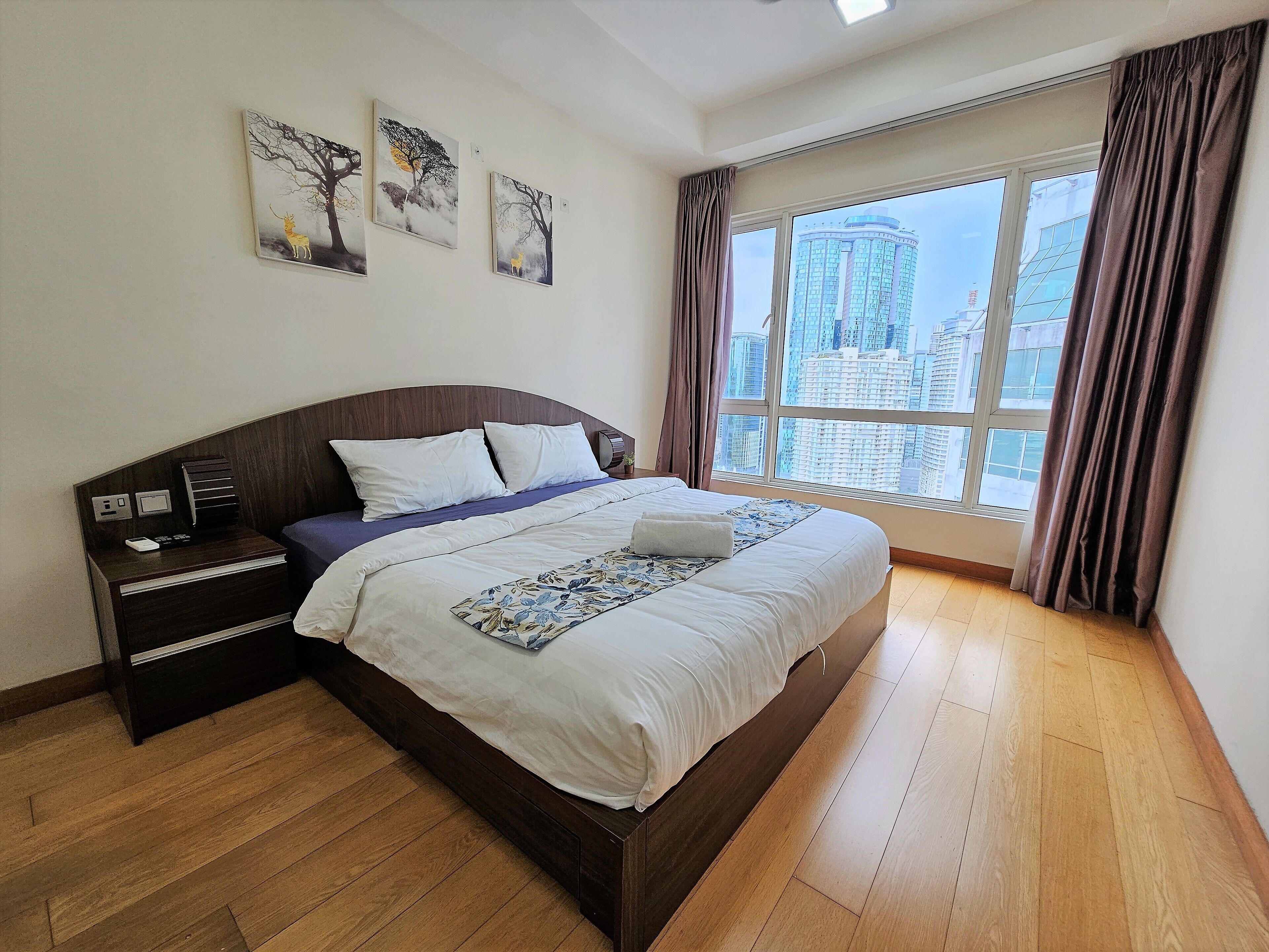 Family Apartment | 3 bedrooms, desk, laptop workspace, blackout drapes