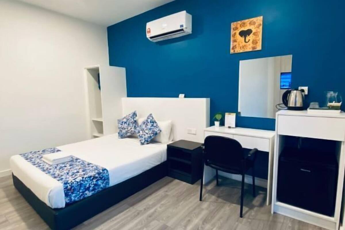 1 bedroom, free WiFi, bed sheets
