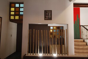 Interni