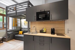 Exclusive Apartment | 1 bedroom, soundproofing, free WiFi, bed sheets - Servus Apartments by Homaris (Munich)
