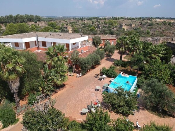 Exterior - Bougainville apartment within a villa (Gallipoli)