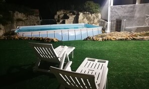 Property grounds - Bougainville apartment within a villa (Gallipoli)