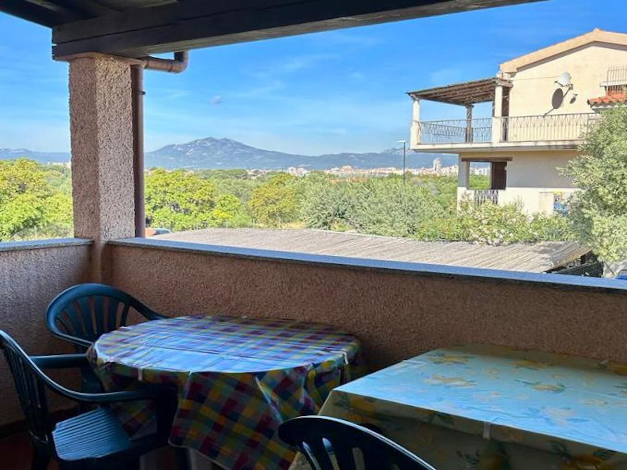 Apartment, 2 Bedrooms, Balcony | Outdoor dining