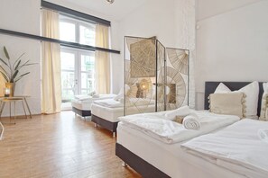3 bedrooms, iron/ironing board, travel crib, free WiFi - Design Apartment / Zentral / Tischkicker/ Netflix (Hannover)