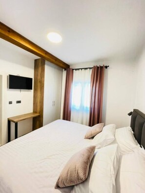 4 bedrooms, WiFi - Luxury Villa Lunika Near Brela, Baska Voda, Makarska (Opanci)