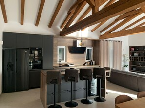 Kühlschrank, Ofen, Herdplatte, Geschirrspüler