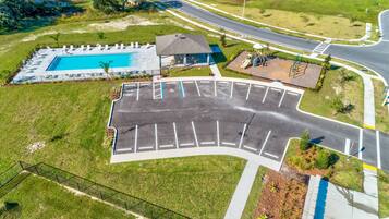 Apartemen, 3 kamar tidur, patio | Tempat parkir | Parkir gratis di sekitar