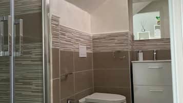 Căn hộ, 2 phòng ngủ, hút thuốc, ban công | Phòng tắm