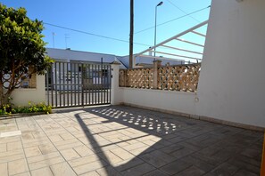 Apartment, 2 Schlafzimmer, Raucher | Unterkunftsgelände